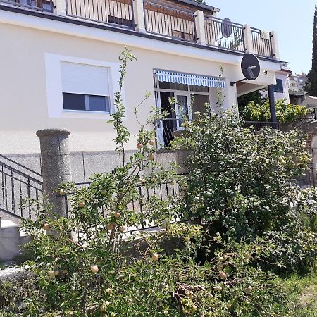 Apartman Helena セニ エクステリア 写真